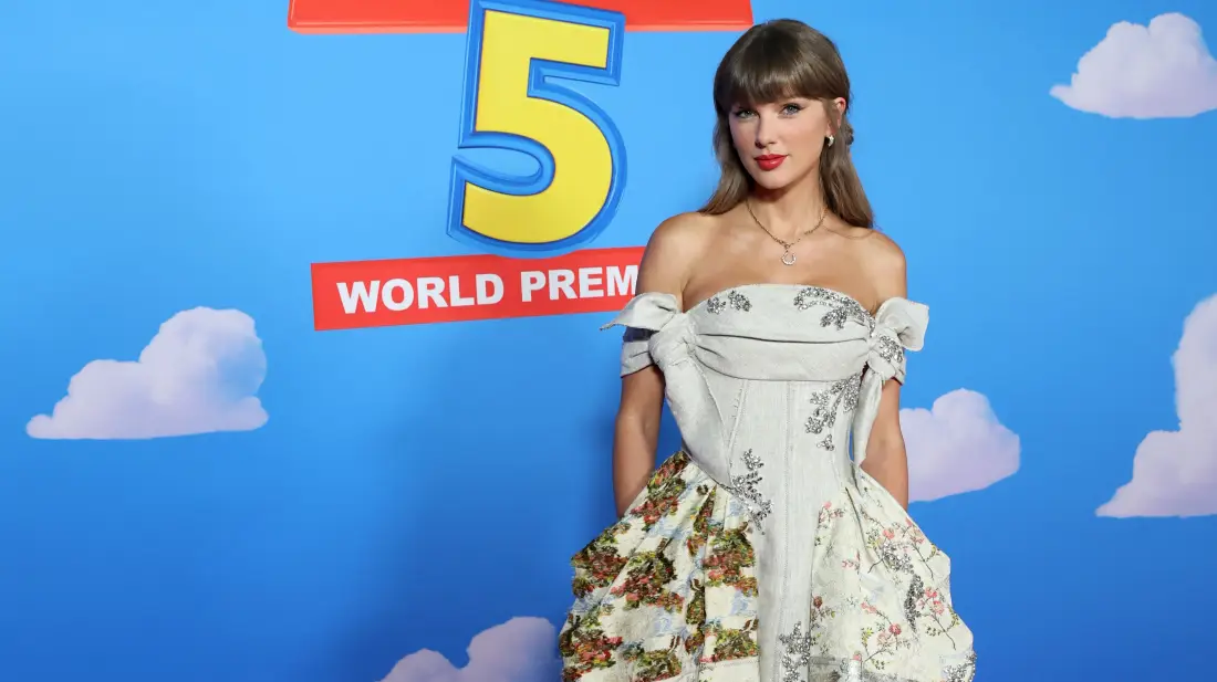 Taylor Swift се появи изненадващо на „Играта на играчките 5“