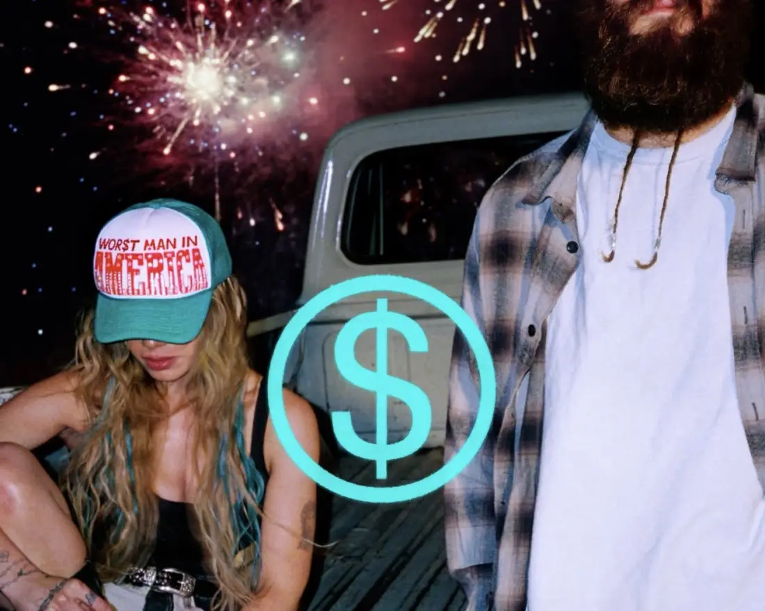 Slayyyter ще издаде „брат“ на албума си „Wor$t Girl in America“