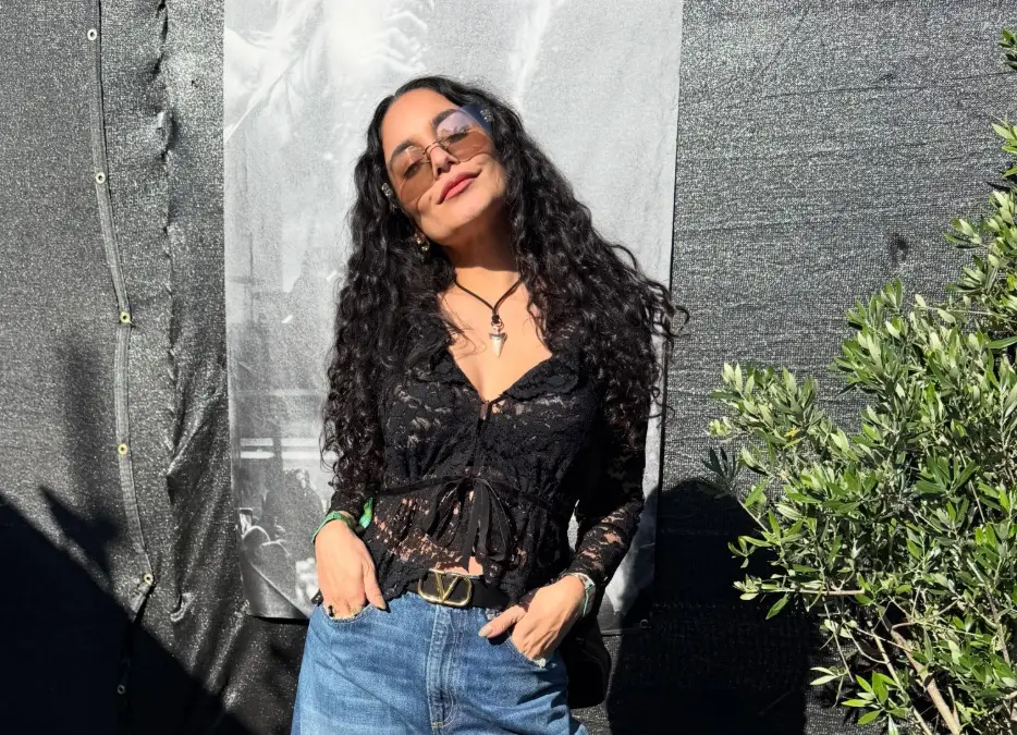Vanessa Hudgens се завръща в студиото