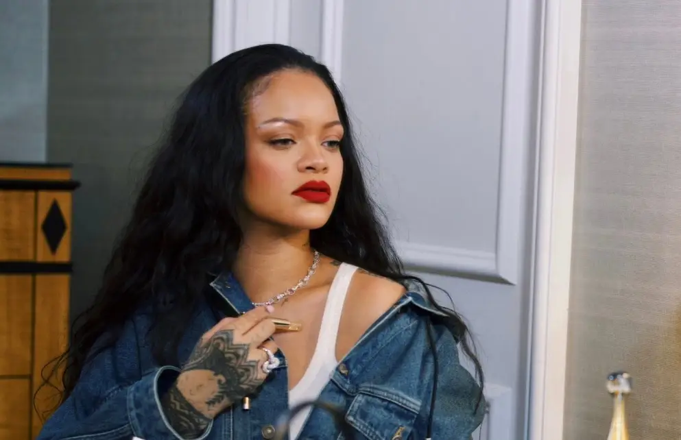 Rihanna била недоволна, че A$AP Rocky я е издал, че тя работи върху нова музика
