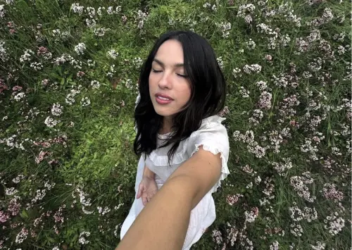 Оливия Родриго събра женски музикални звезди на първия Daisy Chain Fields