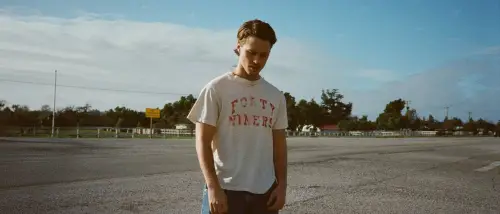Ryan Beatty надгражда звученето си нов албум