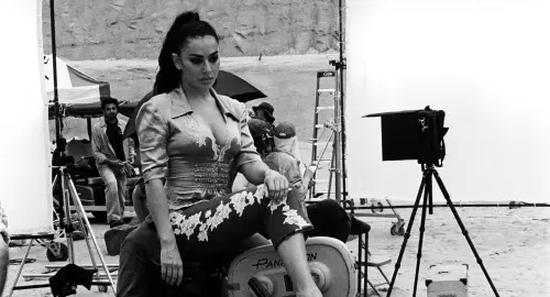 Charli xcx издаде нова песен