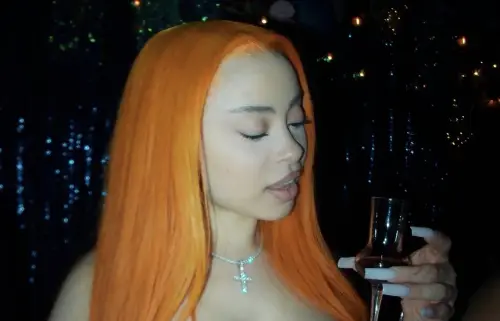 Ice Spice дебютира в света на парфюмите с „In Ha Mood“