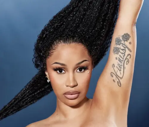 Cardi B разказа как съчетава майчинството с музикалната си кариера